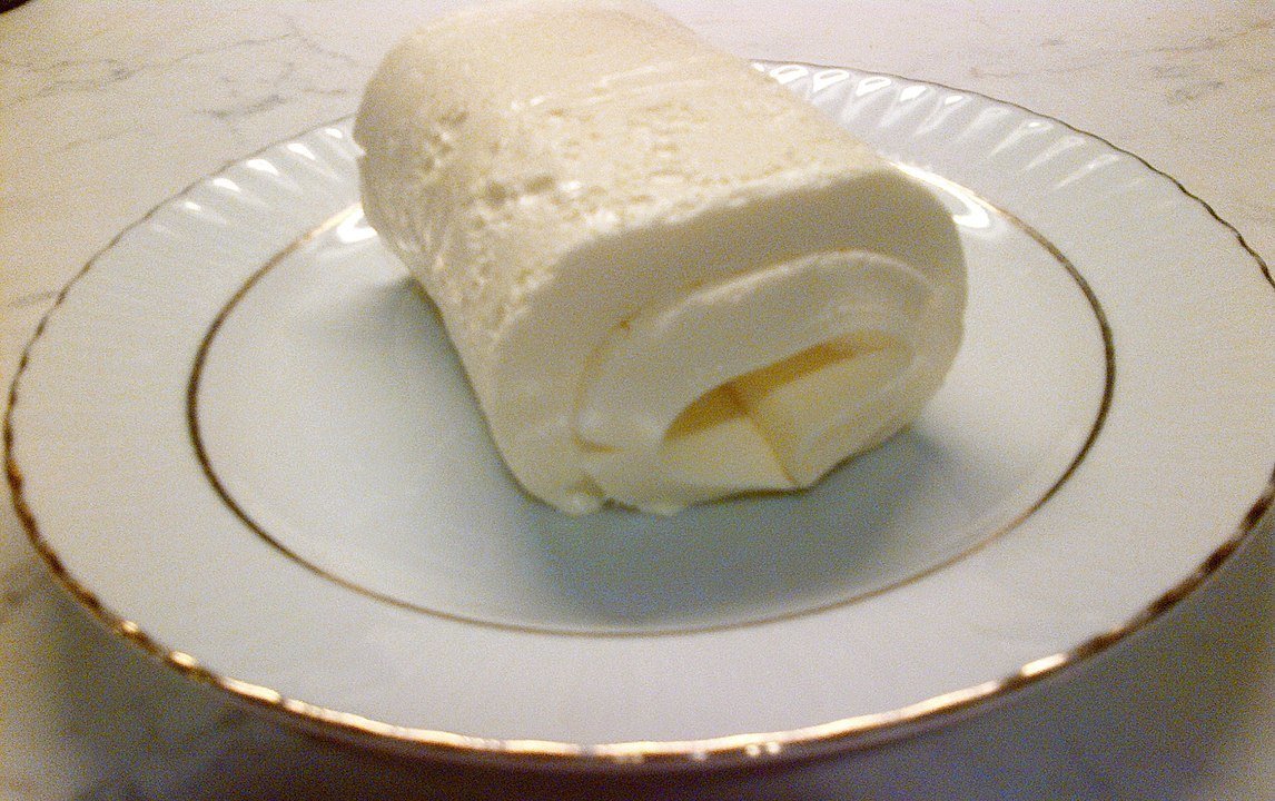 Balkan Food_Kaymak_1146px-Kaymak_in_Turkey