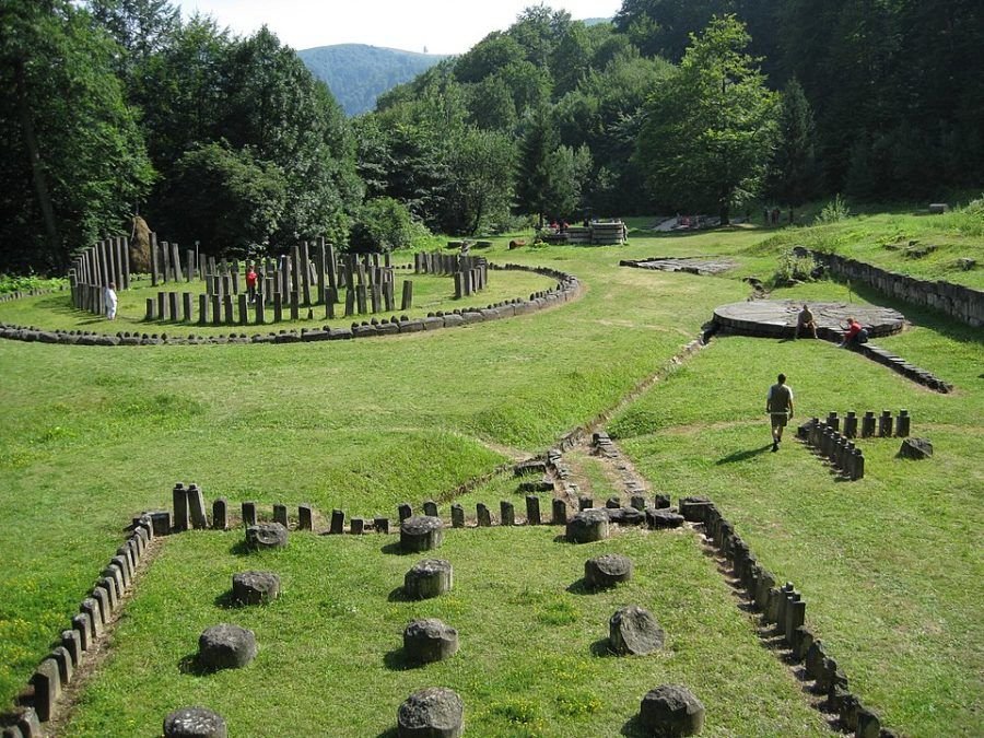 Dacian-Fortresses-of-the-Orăștie-Mountains_960px-Sanctuarele_de_andezit