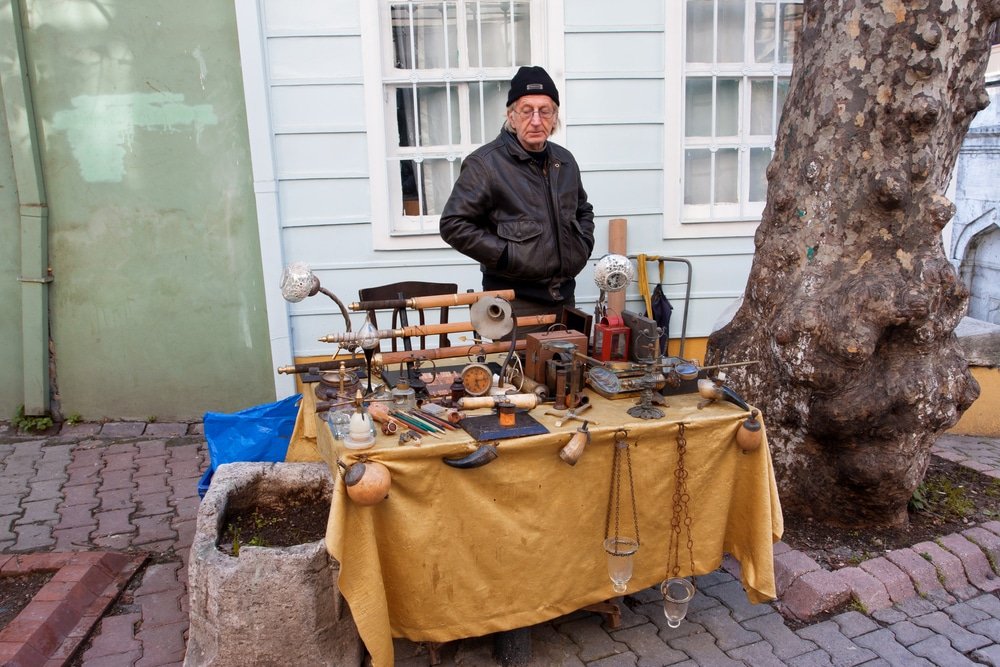 SHOPPING IN ISTANBUL - flea market Cukurcuma of Beyoglu._