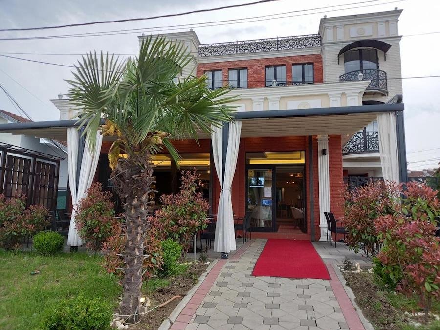 Kosovo-Travel-Blog_Guide-To-Gjakova_Conti-Hotel-Restaurant