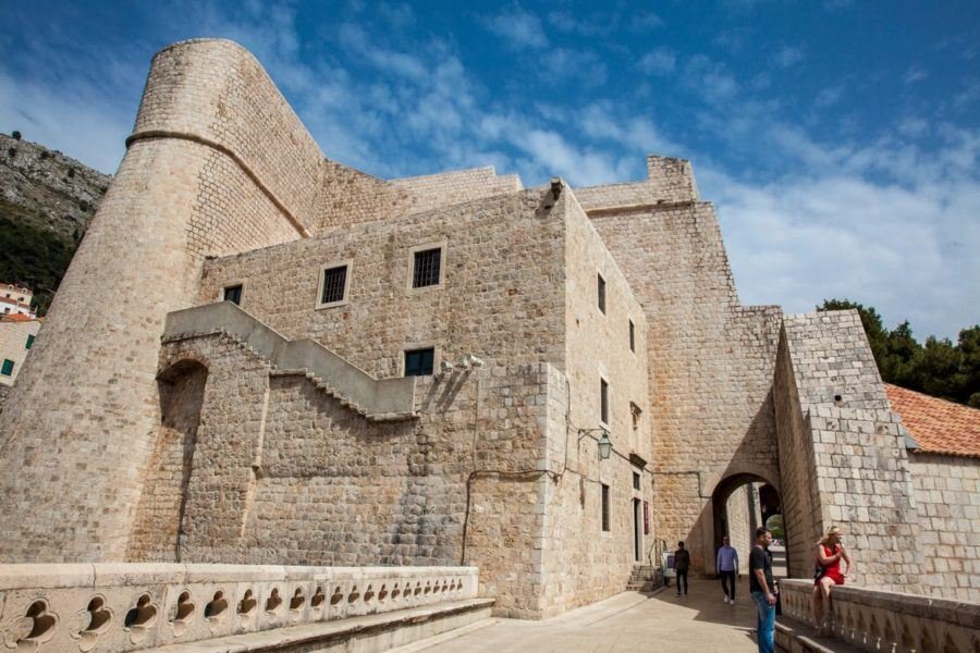 Revelin-Tower-at-Ploce-Gate-Dubrovnik-Croatia