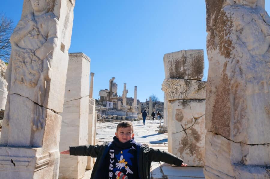 Roko_Ephesus Hercules gate-3